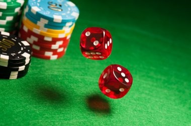 Live casino tables and football markets on kpktogel mobile